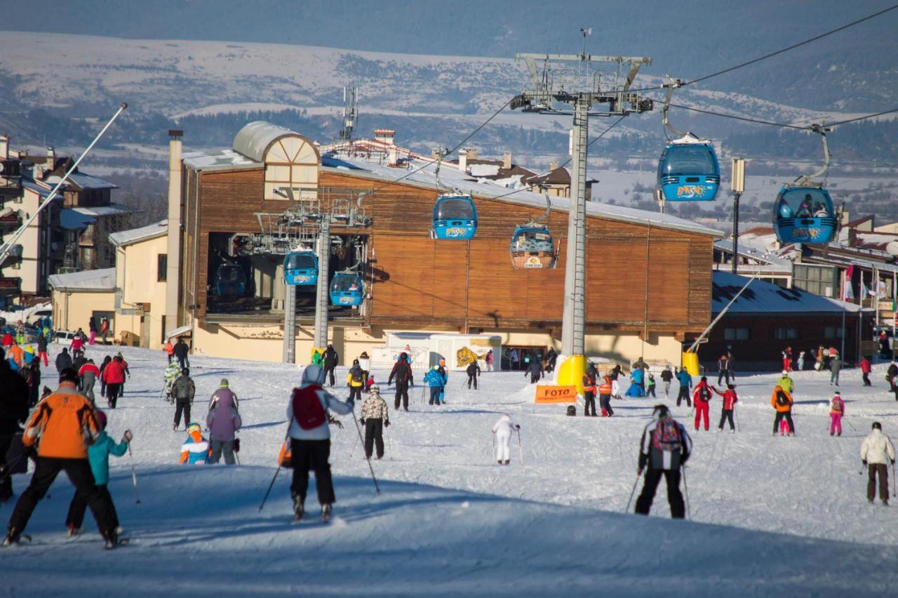 Skiing, Walking, Enjoying In Mountains Bansko Exteriér fotografie